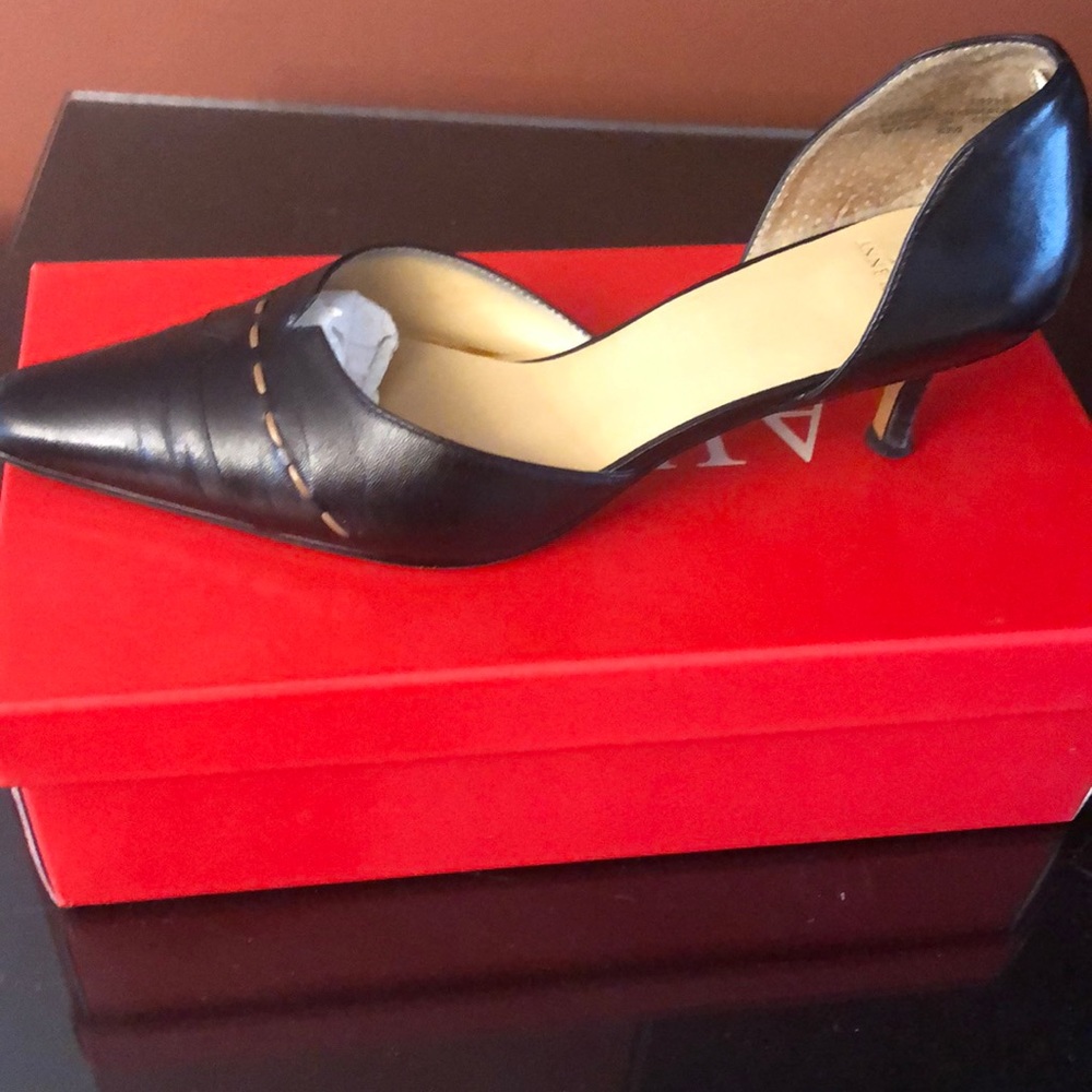 Anne Klein Women’s size 8 black heels